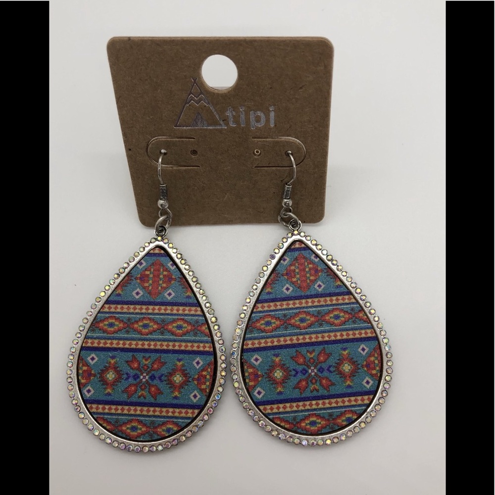 Tribal Pattern Dangle Earring Multi